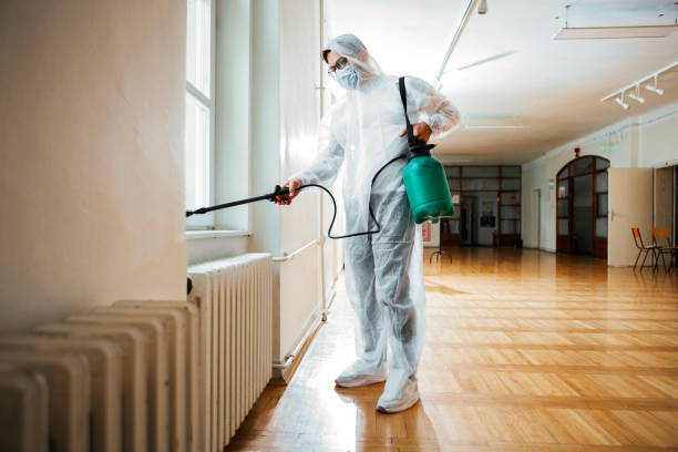 Best Commercial Pest Control Services  in Council Grove, KS